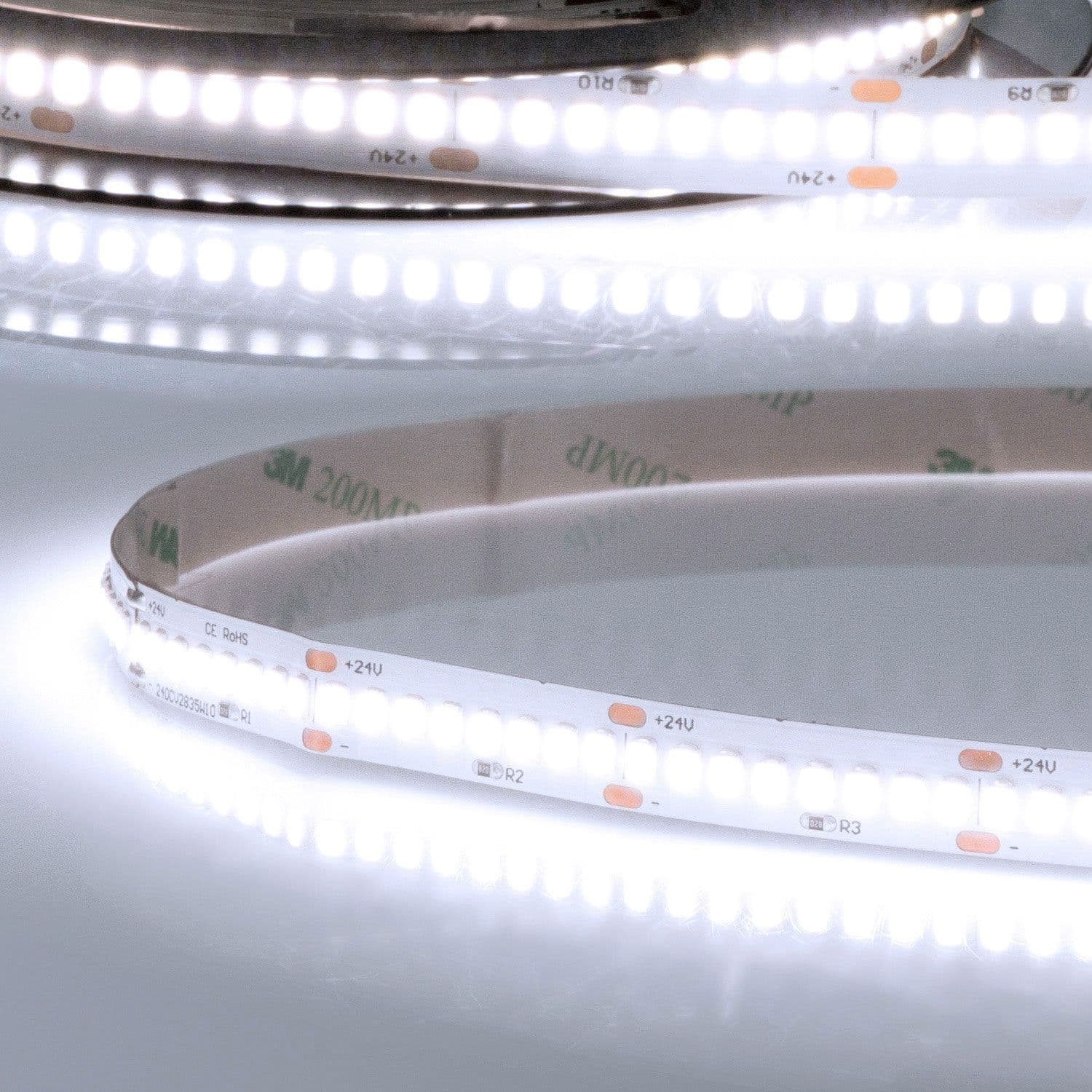LED HEQ960 Flexband High Bright, 24V DC, 32W, IP20, 6000K, 150 lm/W, 5m Rolle, 240 LED/m